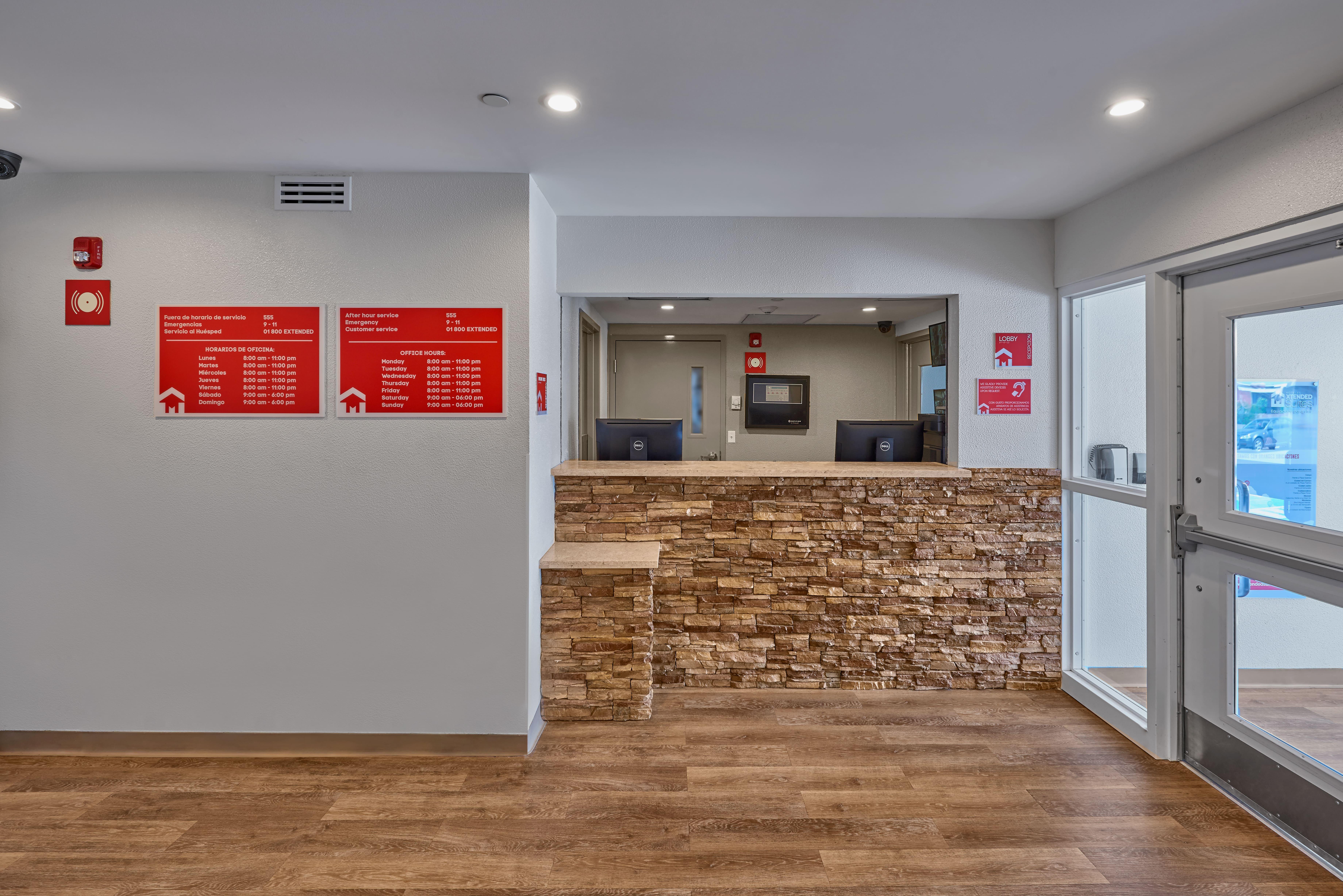 Extended Suites Tijuana Macroplaza Екстер'єр фото
