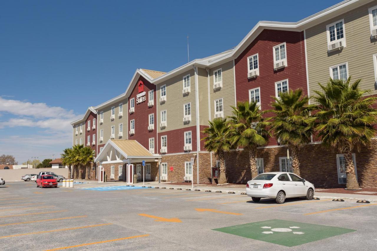Extended Suites Tijuana Macroplaza Екстер'єр фото