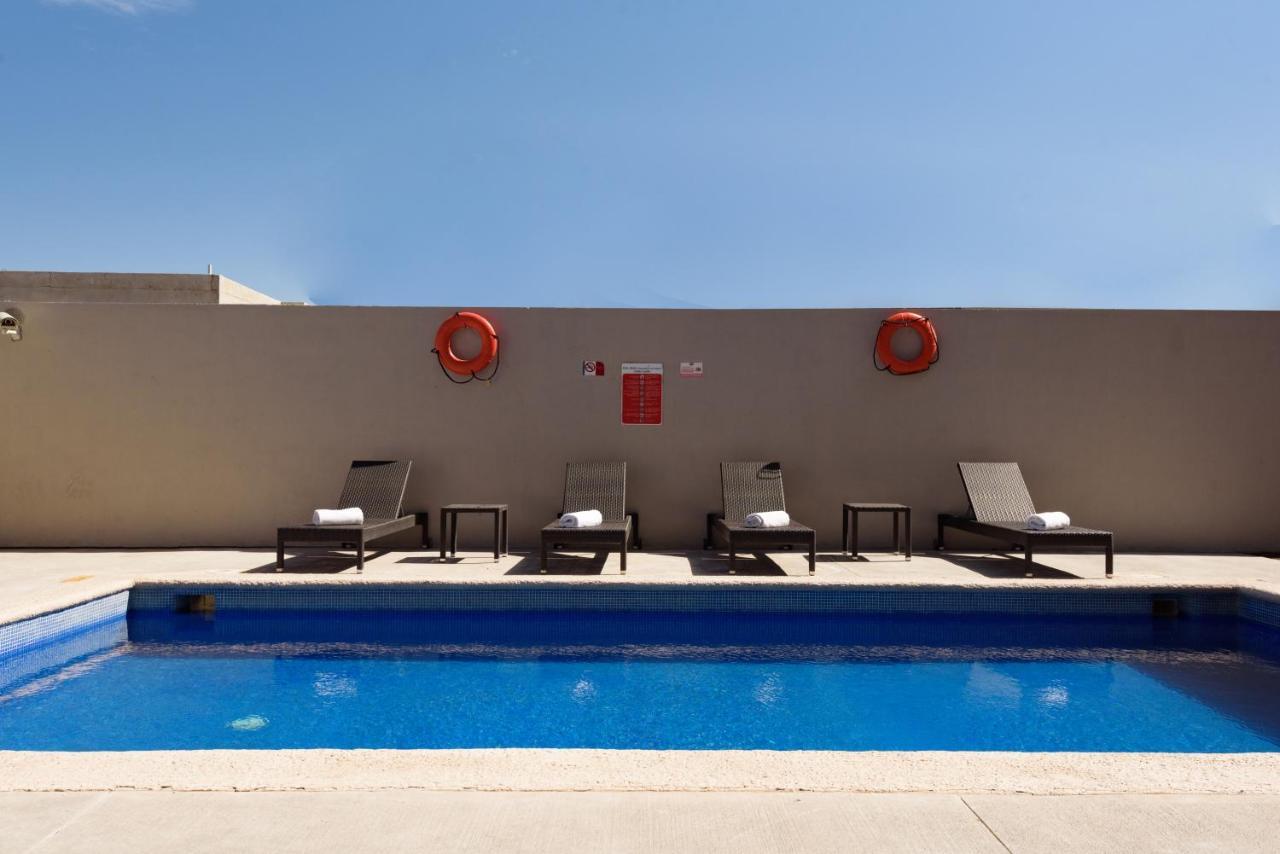 Extended Suites Tijuana Macroplaza Екстер'єр фото